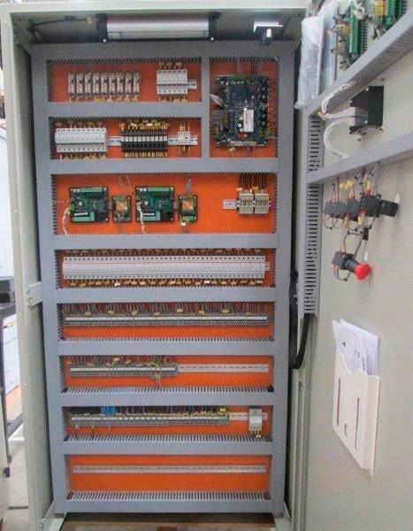 Manutenção de painéis elétricos