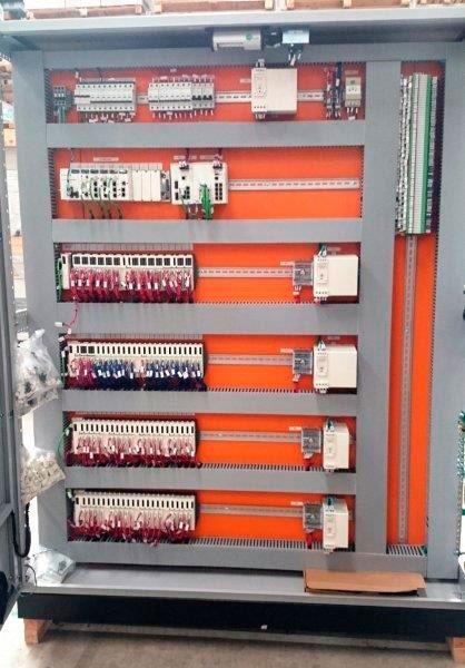 Manutenção de quadros elétricos